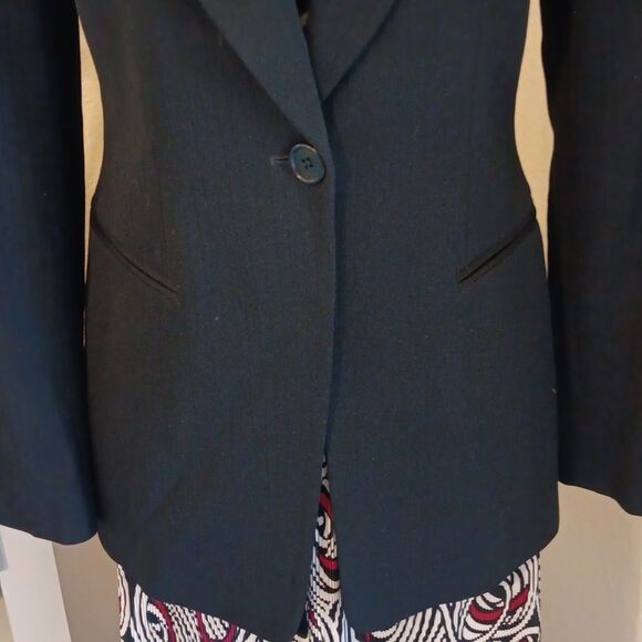 Giorgio Armani Classico Black Women's Blazer. Designer. Classic. Professional. - Picture 3 of 12